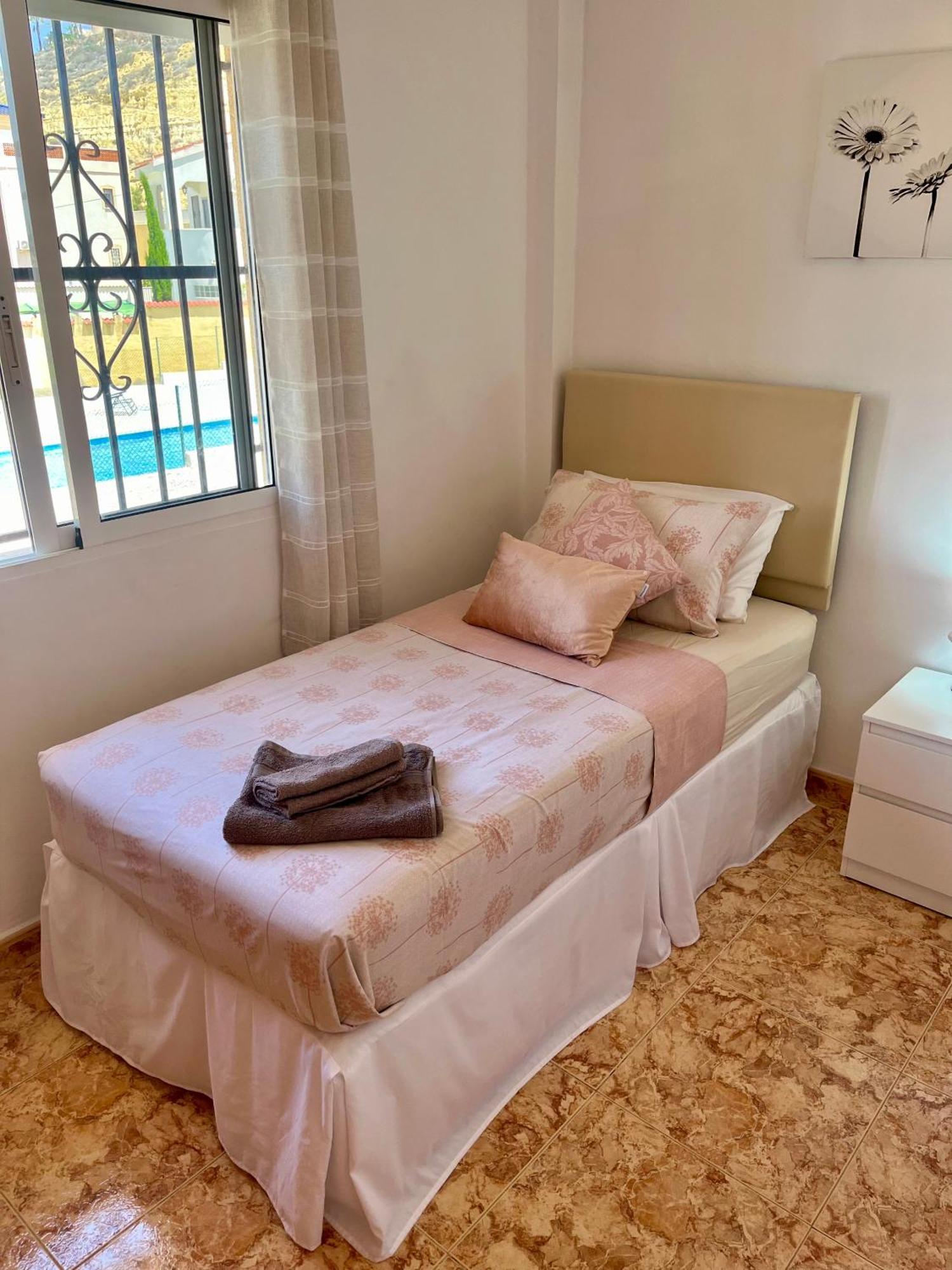Tranquil Self Catering Golf Course Apartment 알리칸테 외부 사진